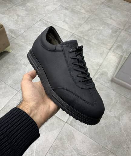 5020 Кроссовки с мехом Santonio Bogatti  GR5-6-265M / 42 / черный