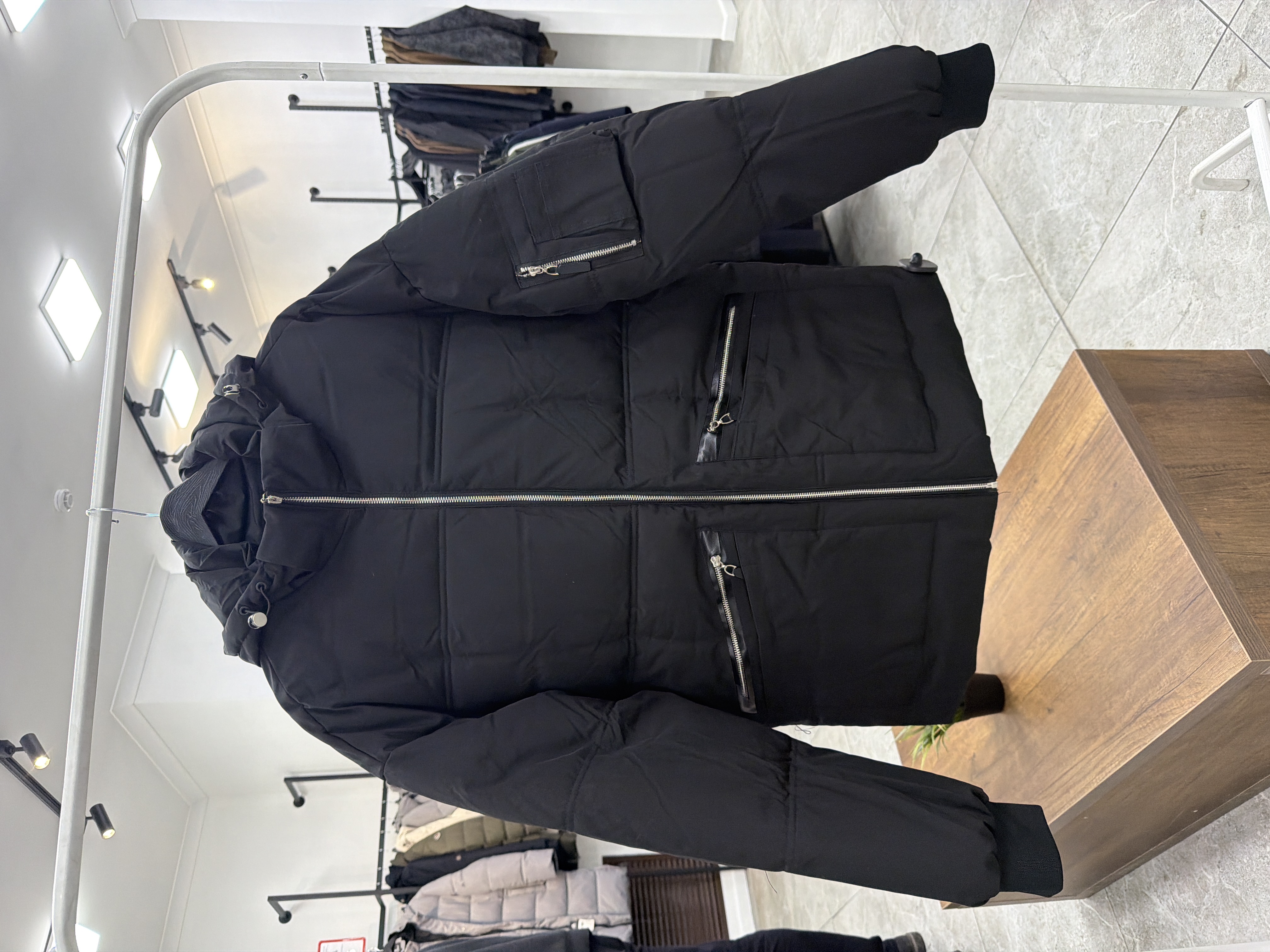 4945 Короткий пуховик Gaisite 2403 / 3XL / черный