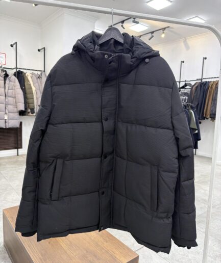 3599 Пуховик No Brand 703 / 3XL / черный