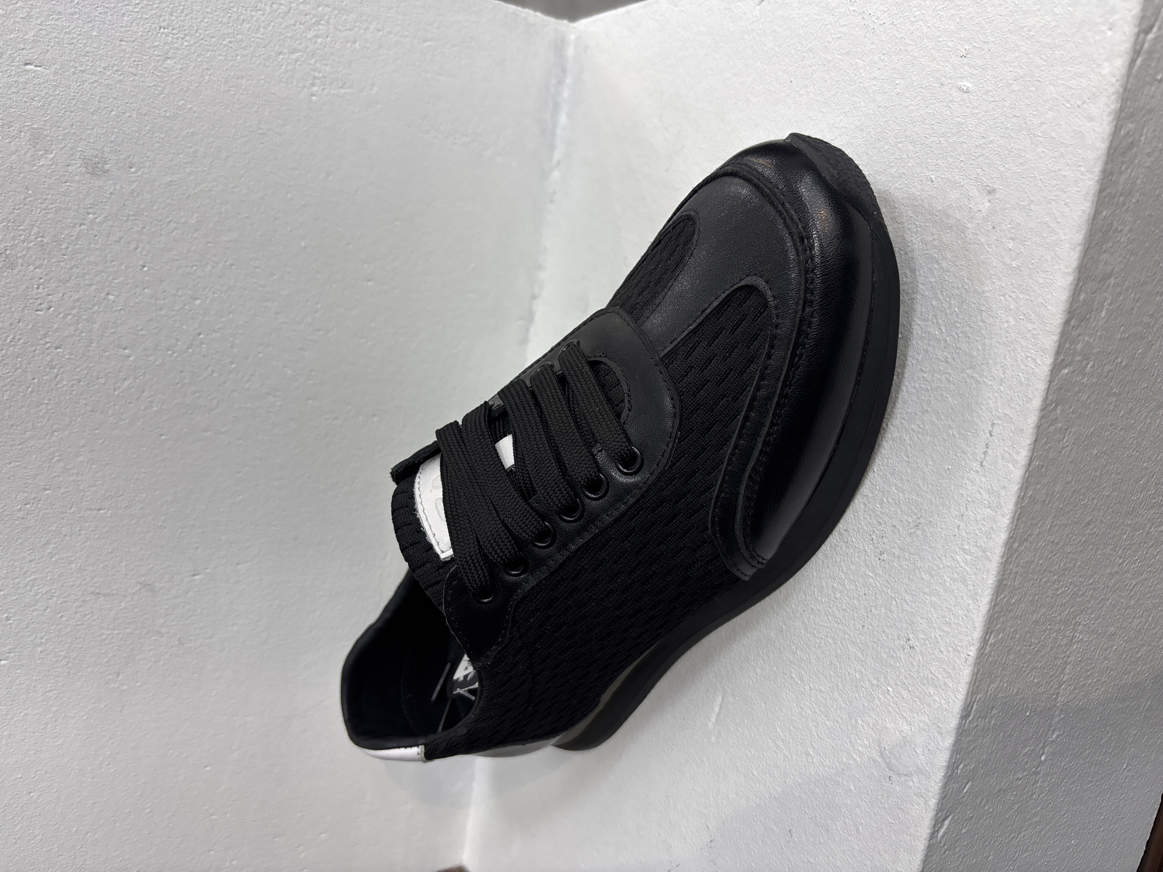 3158 Кроссовки Franko Azaro T92801-5 / 42 / черный