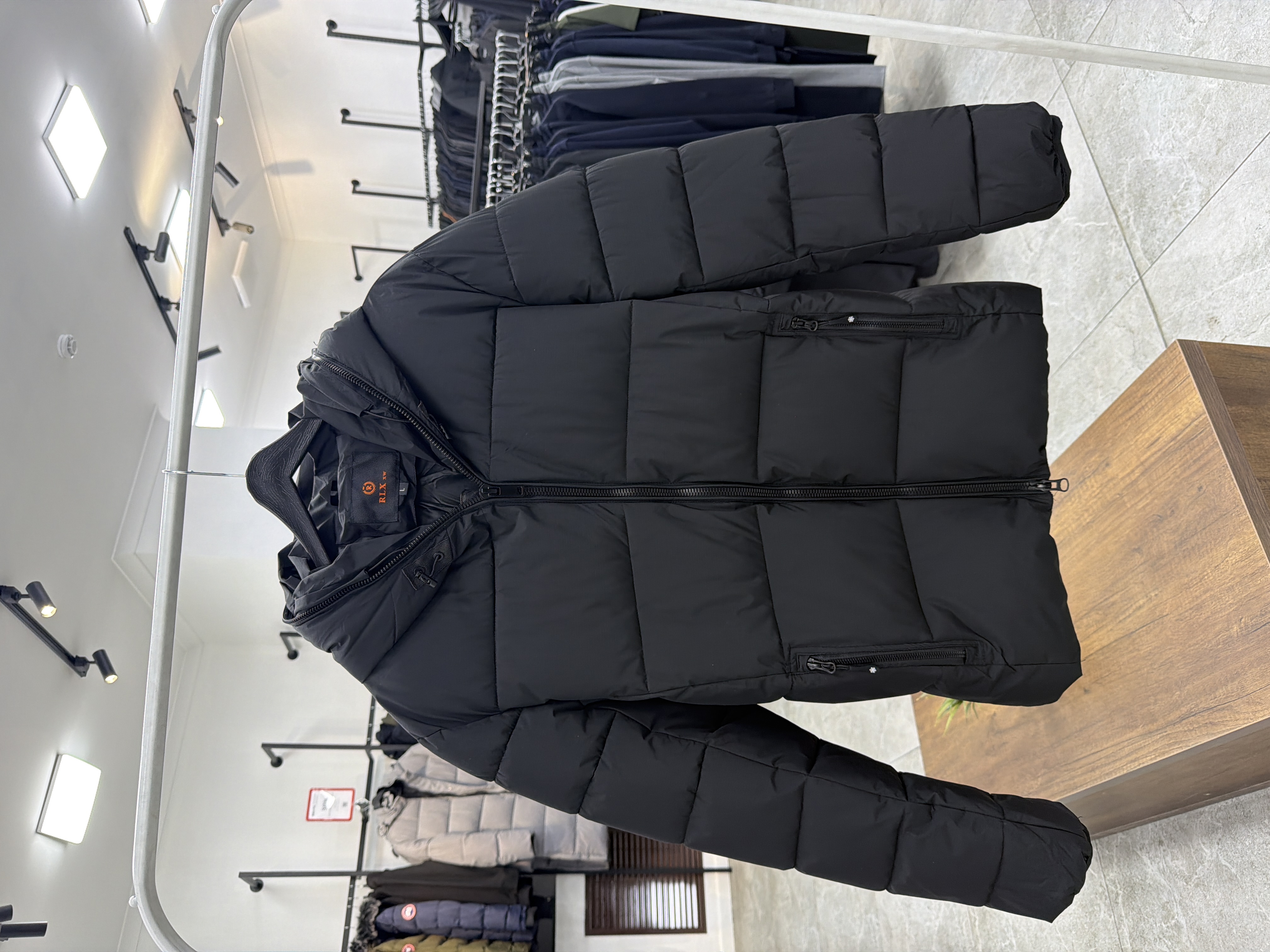 4958 Короткий пуховик Gaisite 712 / L / черный