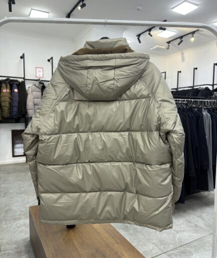 4853 Короткий пуховик No brand 2-301 / XL / Молочный