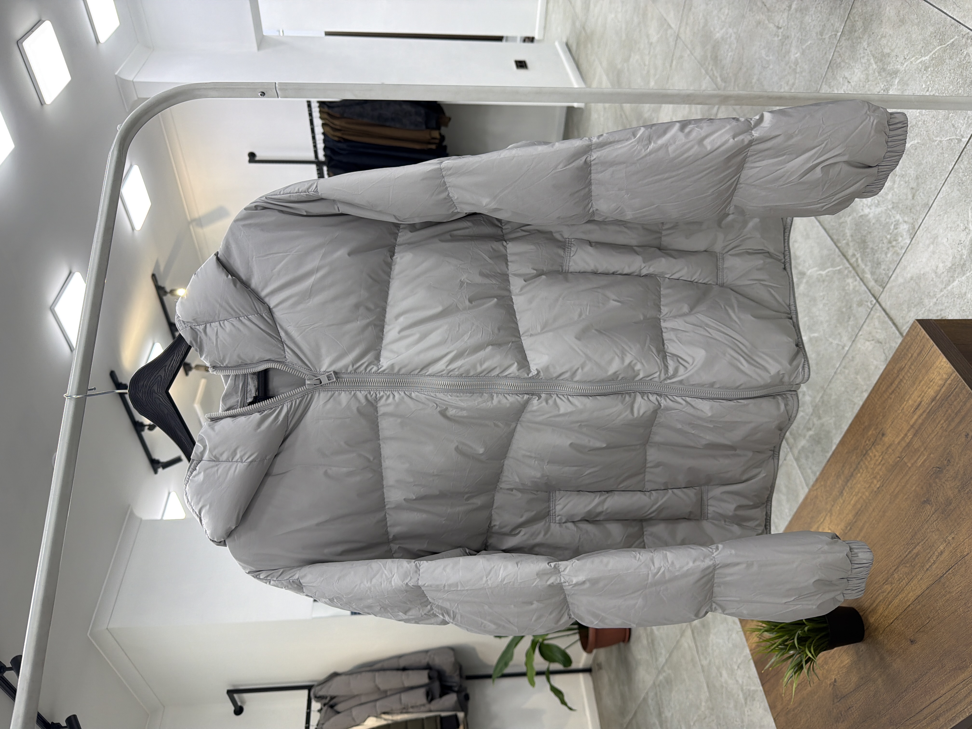 4865 Пуховик с капюшоном No brand 98666 / L / белый