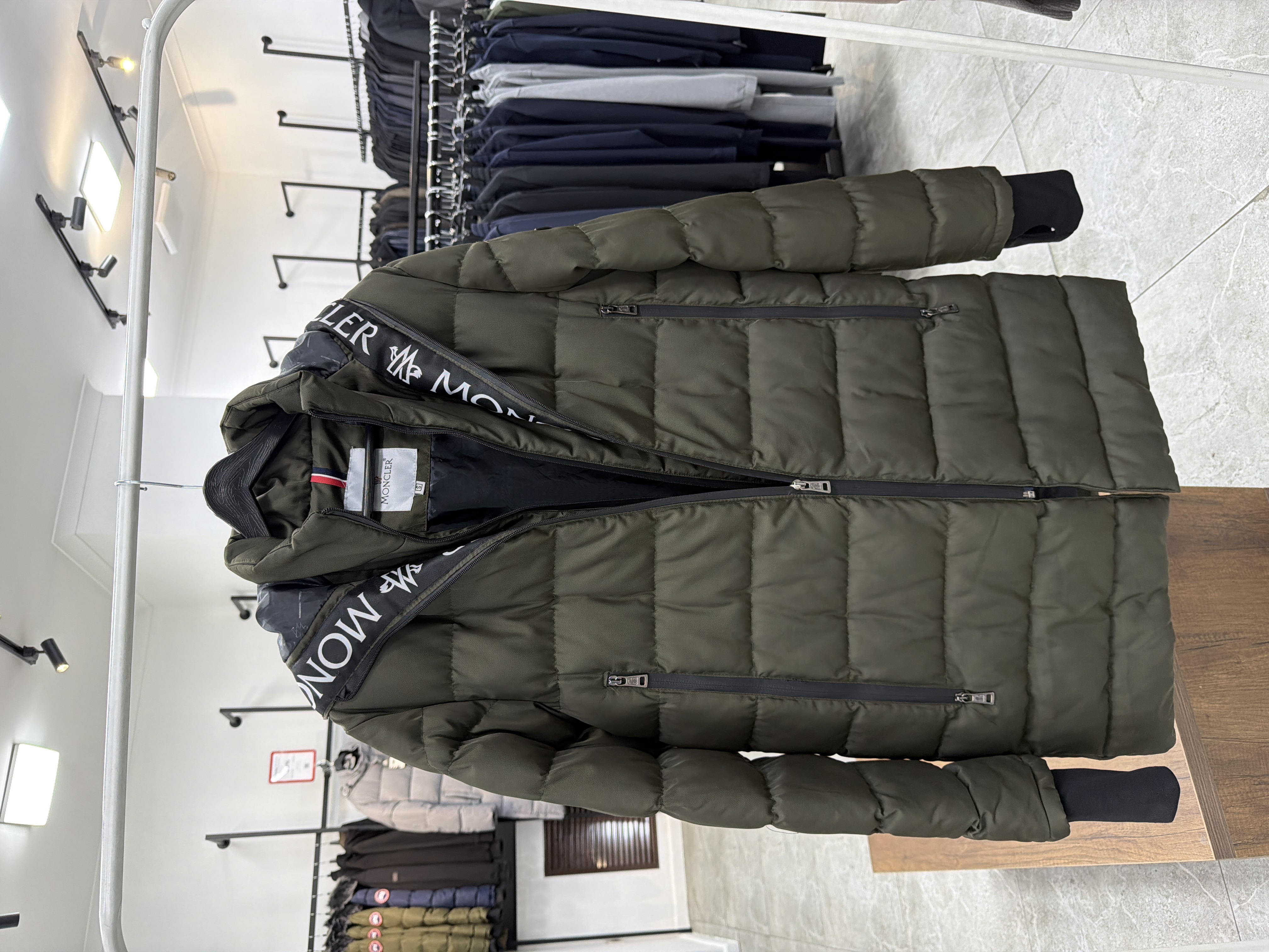 Moncler 1768 Хаки / Хаки / XL