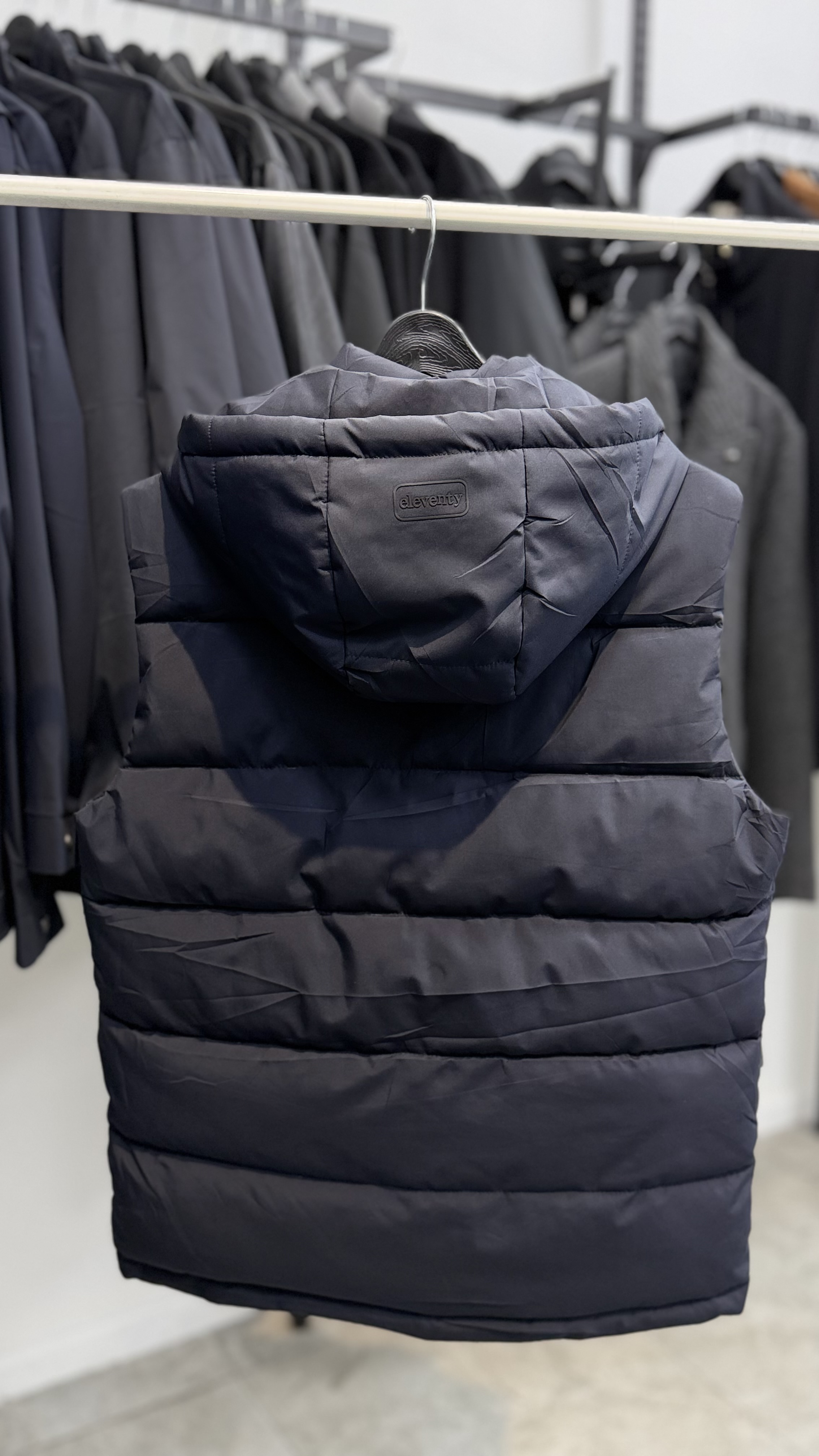 5001 Безрукавка-пуховик Eleventy 5380 / 54 / Темно синий