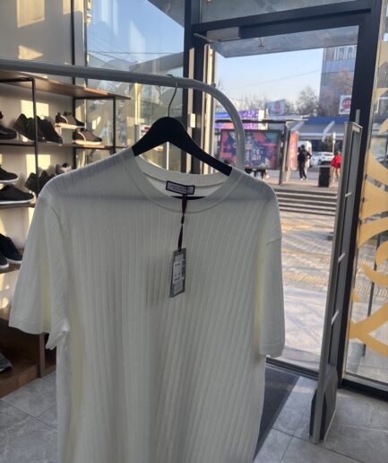 5137 Круглый ворот Mono Premium 12876 / XL / белый